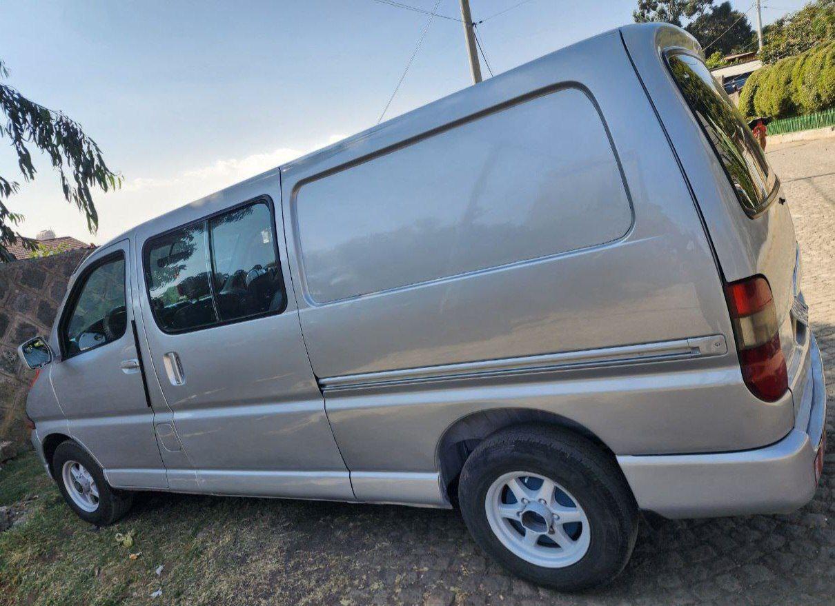 1999 Model-Toyota Hiace
