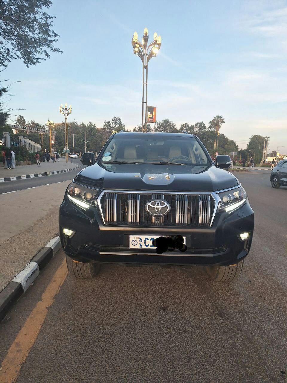 2021 Model-Toyota Landcruiser Prado