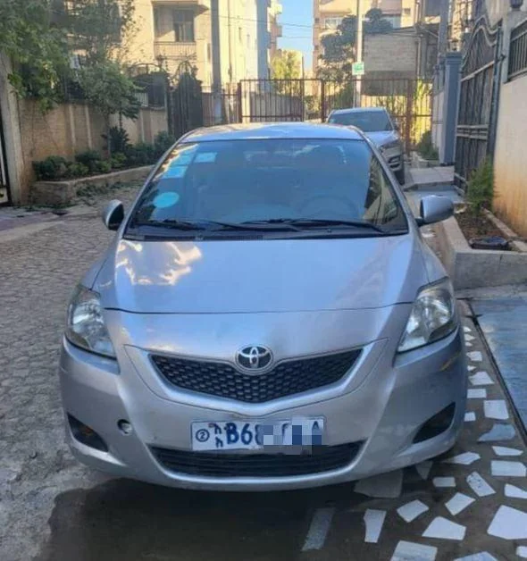 2010 Model-Yaris Belta