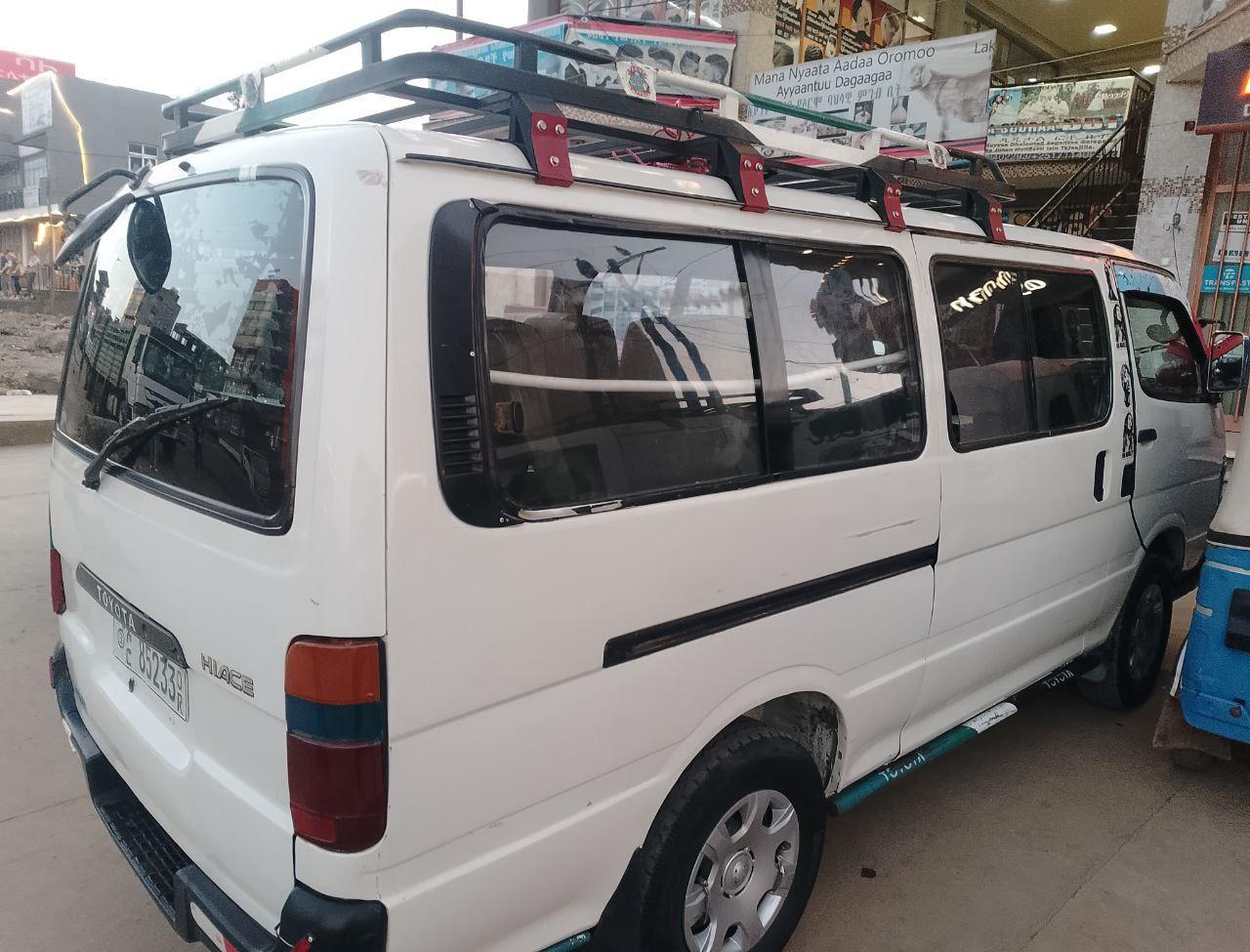 2004 Model-Toyota 5L