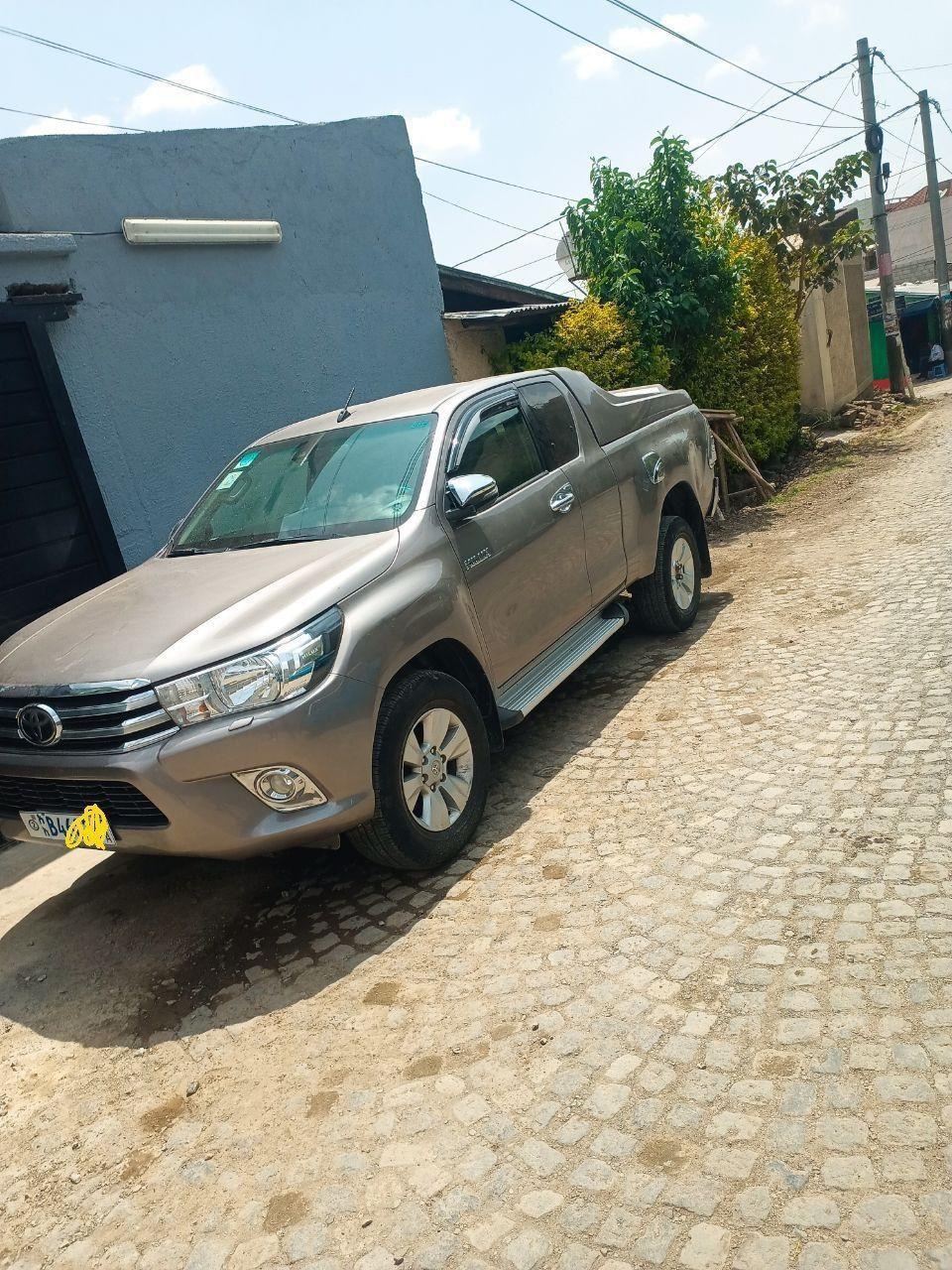 2020 Model-Toyota Rivo Hilux  Kin Cab