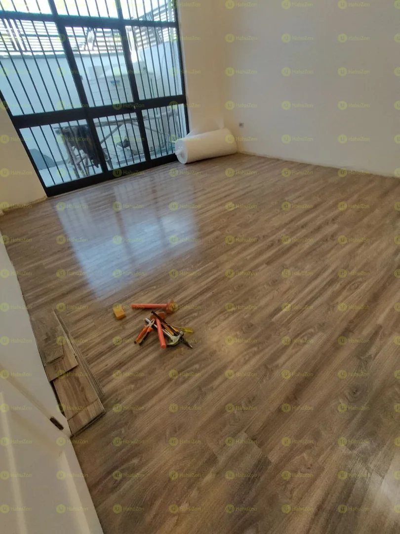 SPC FLOORTILES የወለል ንጣፍ