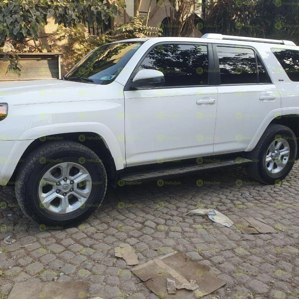 2017 Model-Toyota 4 Runner