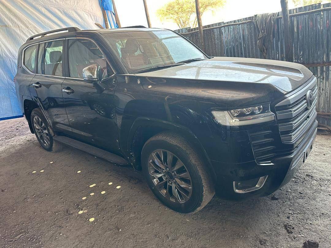 2023 Model-Toyota Land Cruiser  VXR
