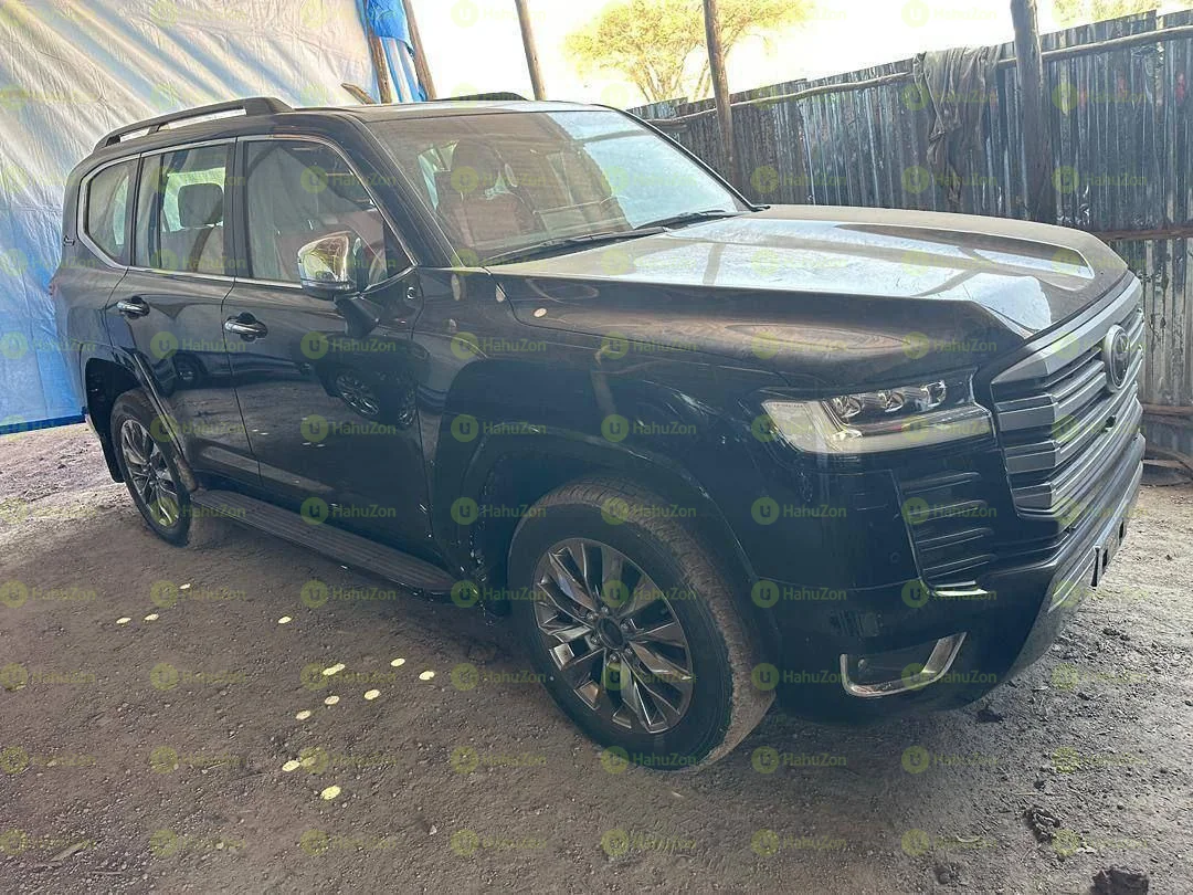 2023 Model-Toyota Land Cruiser VXR