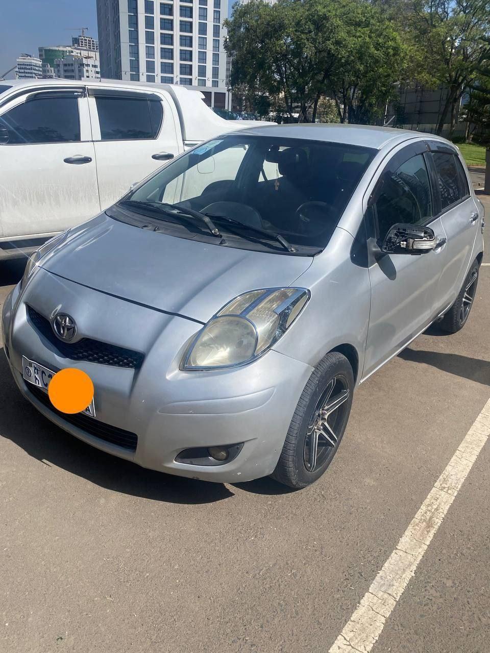 2009 Model-Toyota Yaris Compact