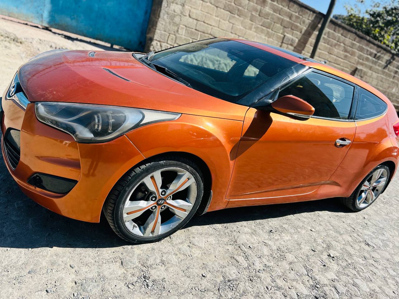 2013 Model-Hyundai Veloster