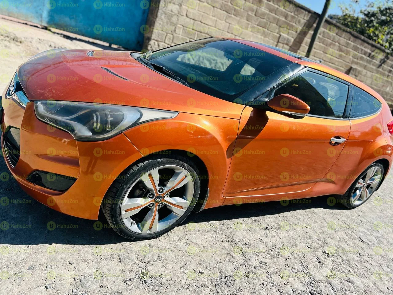 2013 Model-Hyundai Veloster
