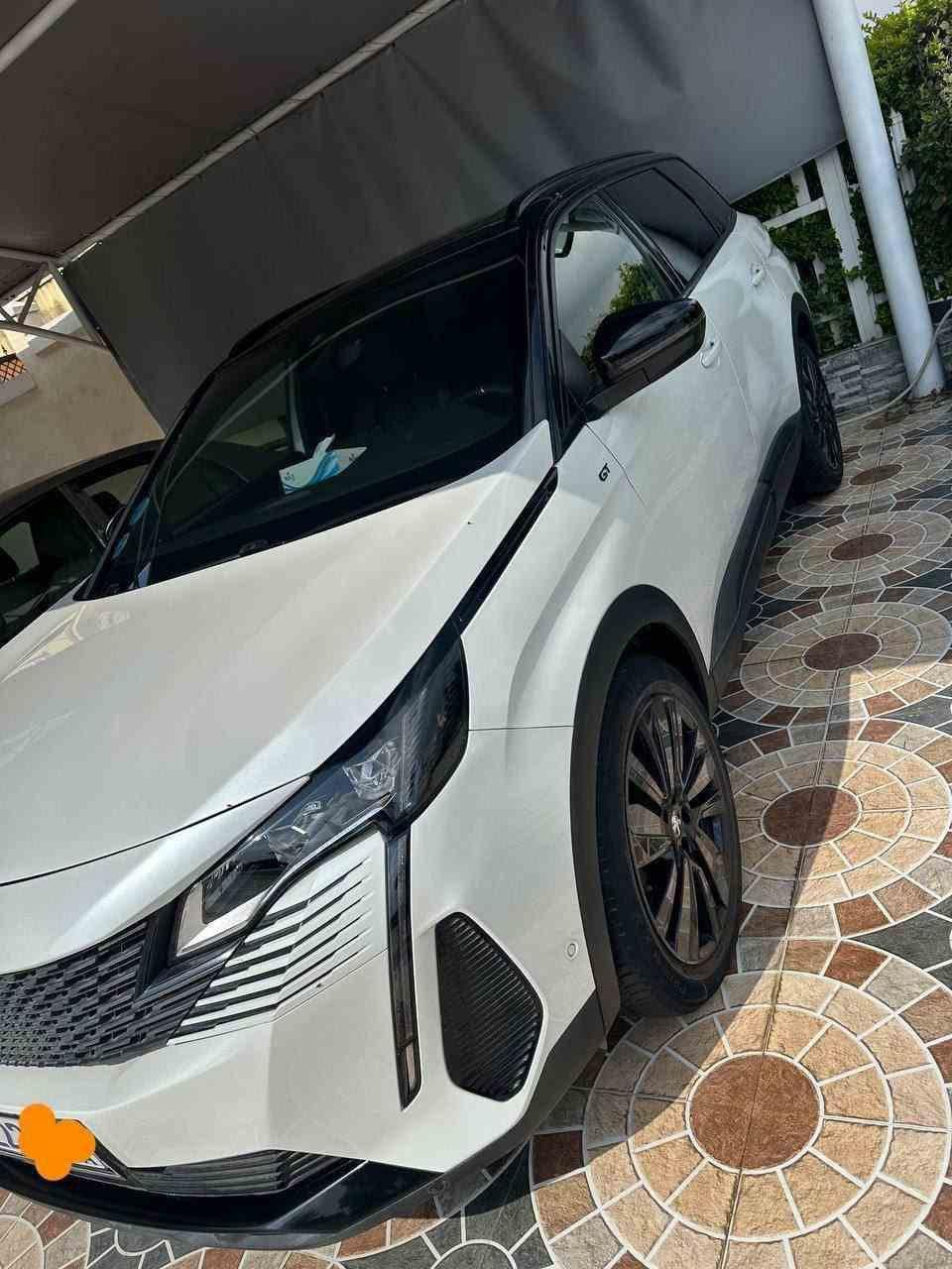 2021 Model-Peugeot 5008 GT