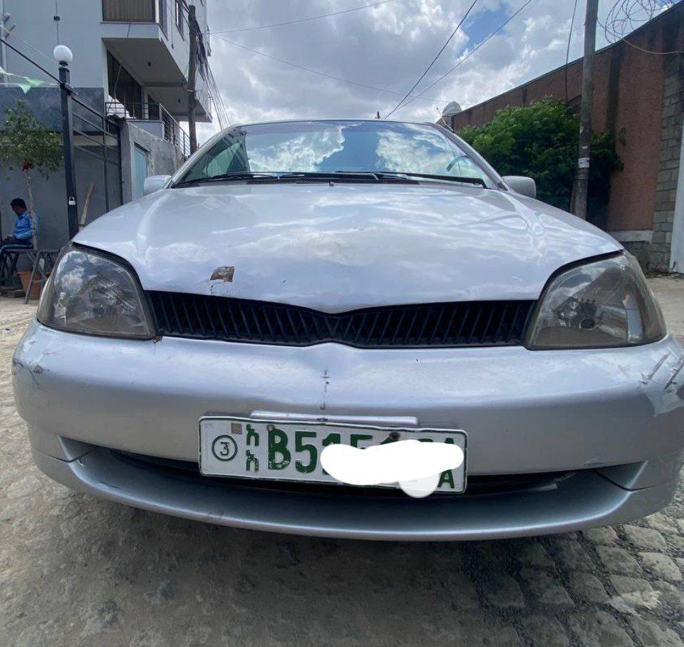 2002 Model-Toyota Platz
