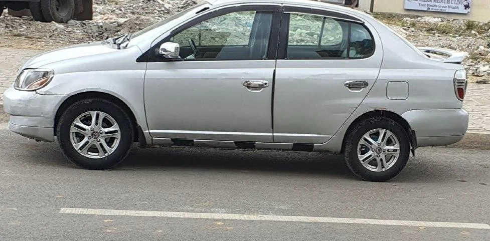1990 Model-Toyota Platz