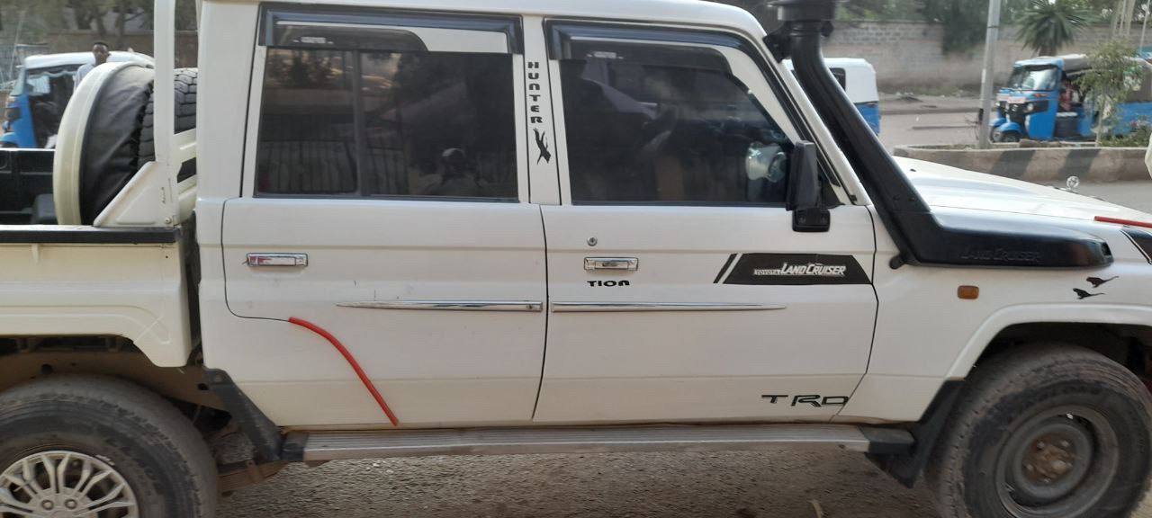 2013 Model-Toyota Longbase Double Cab