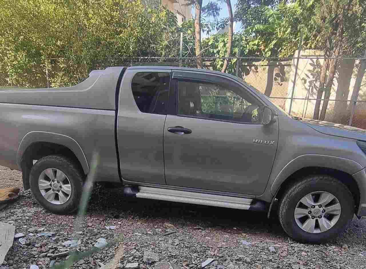 2020 Model-Toyota Hilux Extra Cab