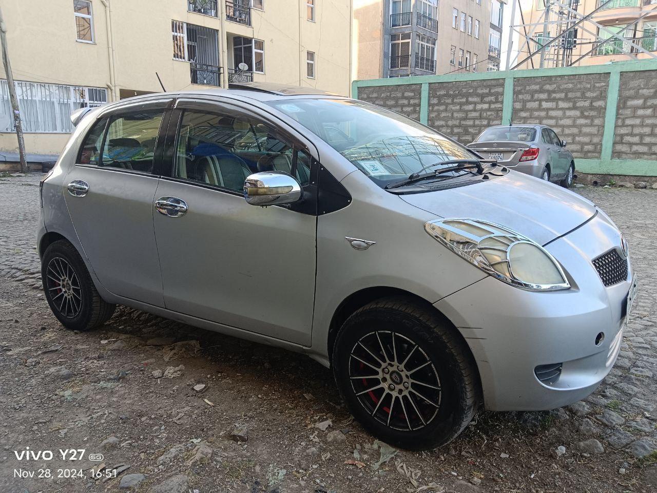 2006 Model-Toyota Yaris Compact