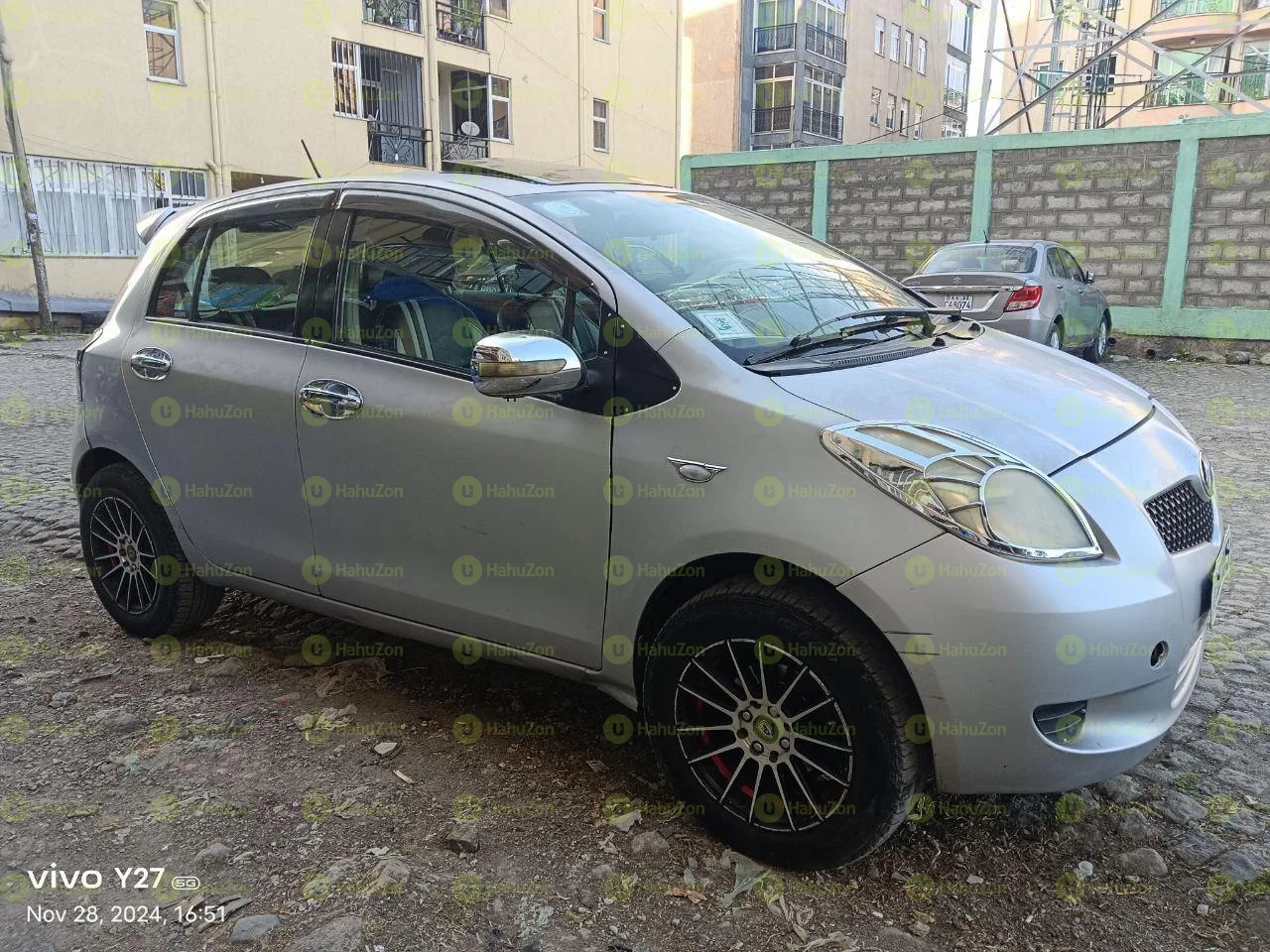 2006 Model-Toyota Yaris Compact