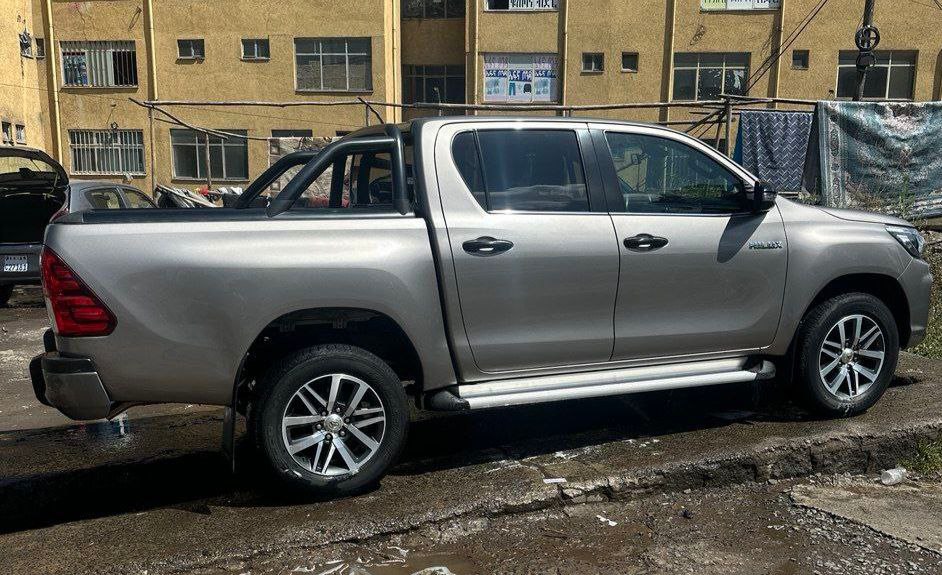 2020 Model-Toyota Hilux Revo