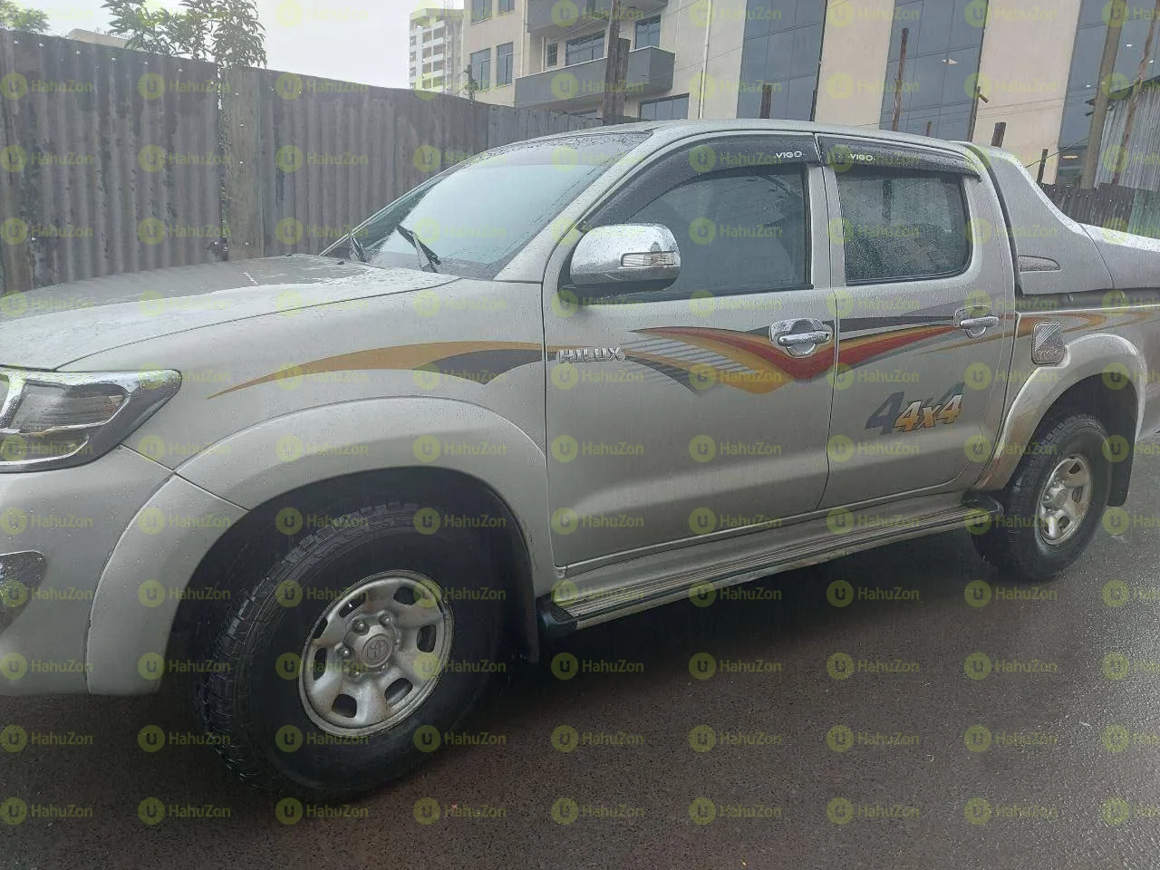 2013 Model-Toyota Hilux Double Cub