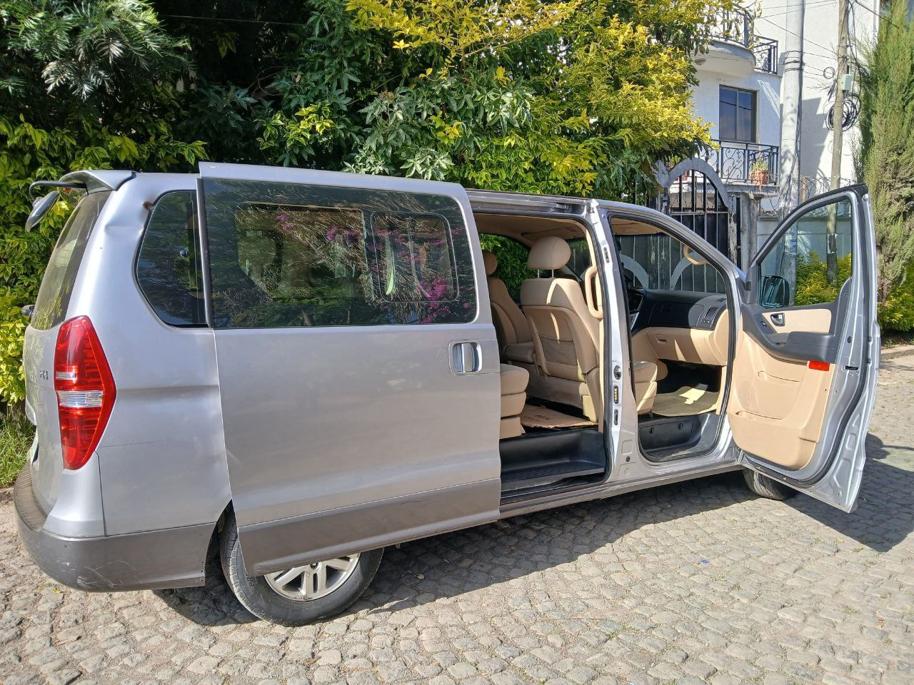 2020 Model-Hyundai Starex H1