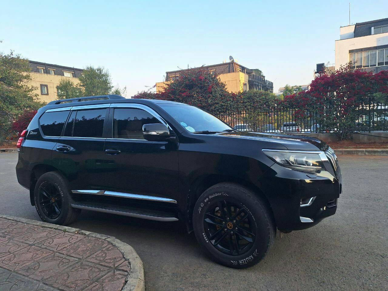 2021 Model-Toyota Land-cruiser Prado