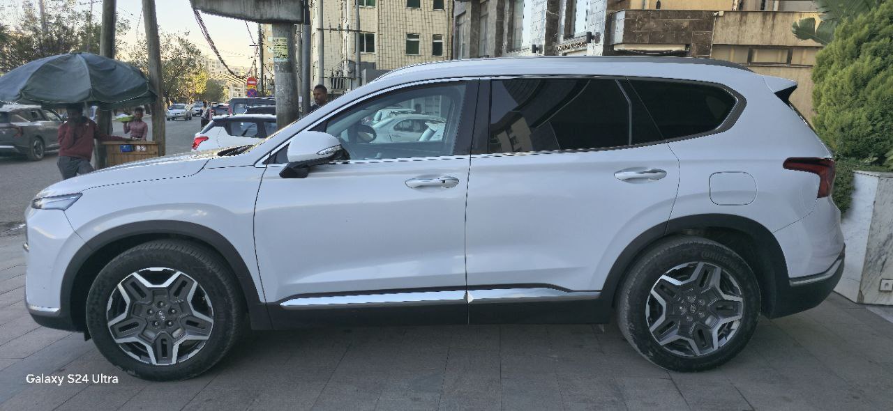 2023 Model-Hyundai Santafe Hybrid