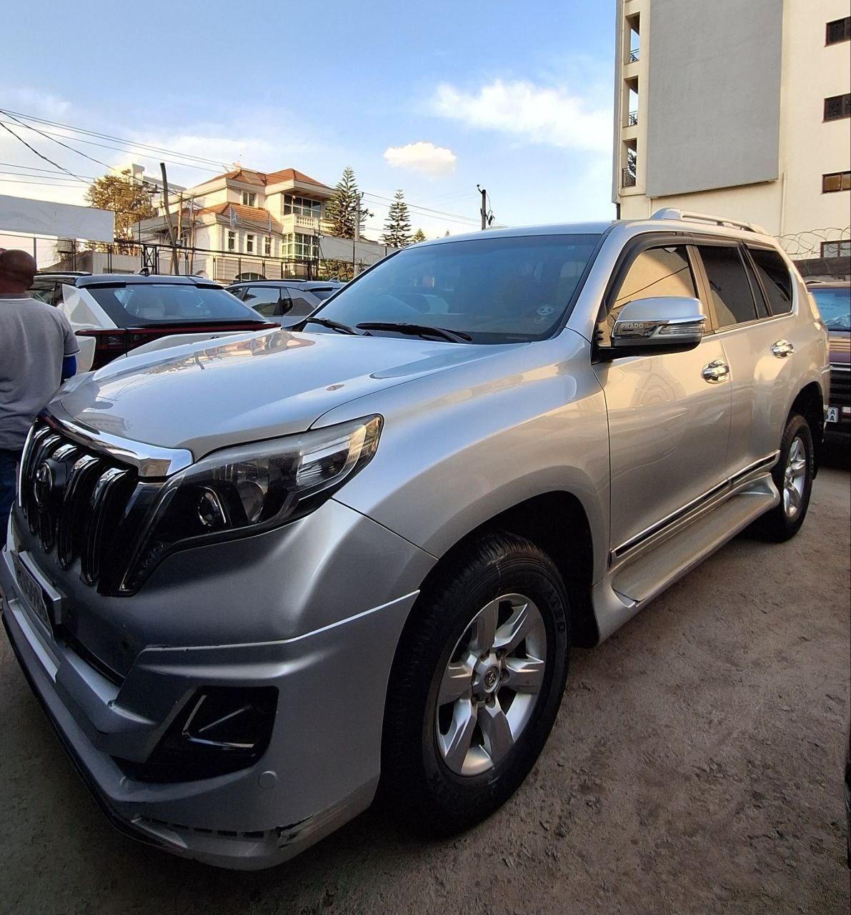 2016 Model-Toyota Landcruiser Prado