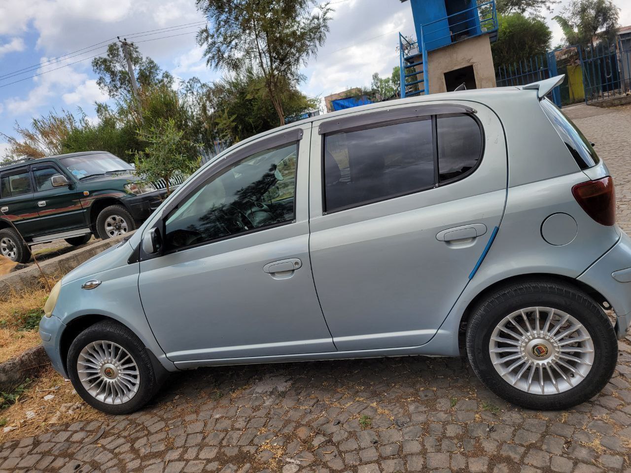 2004 Model-Toyota Vitz