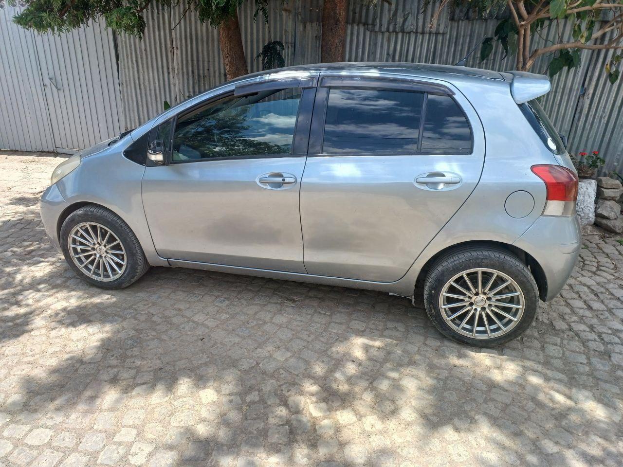 2010 Model-Toyota Yaris