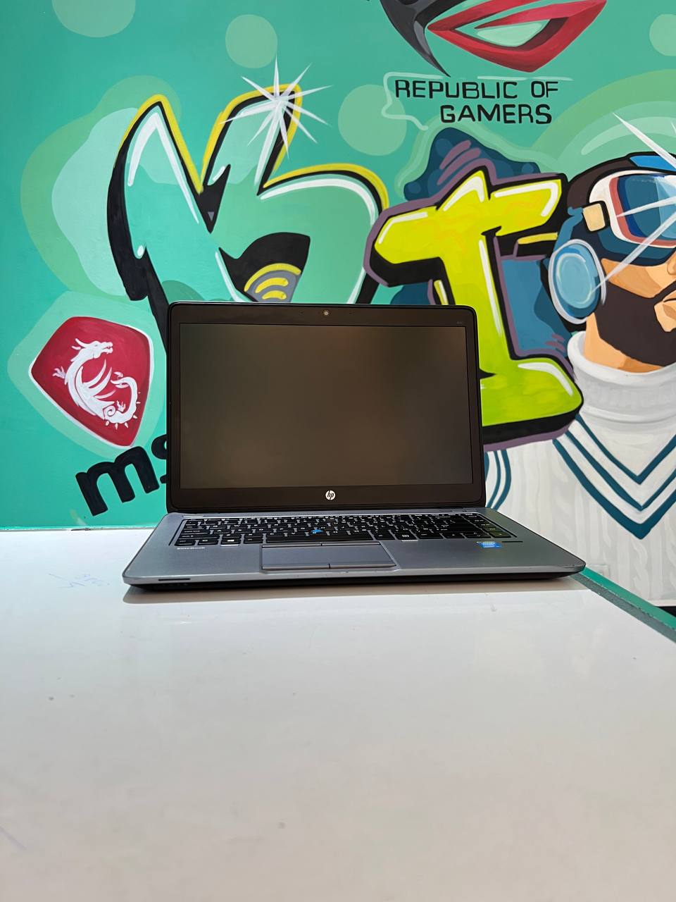Hp Elight book 840 Core i5 5th Generation Laptop