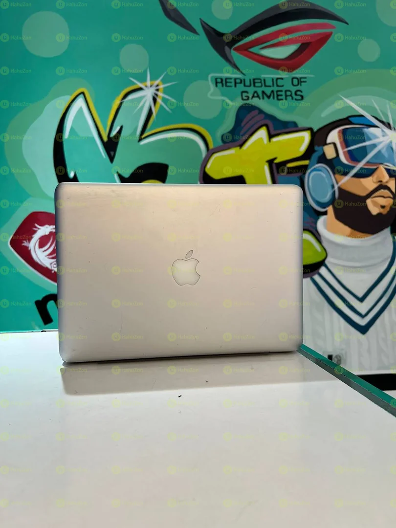 Apple Mac Book Pro Core i5 Laptop