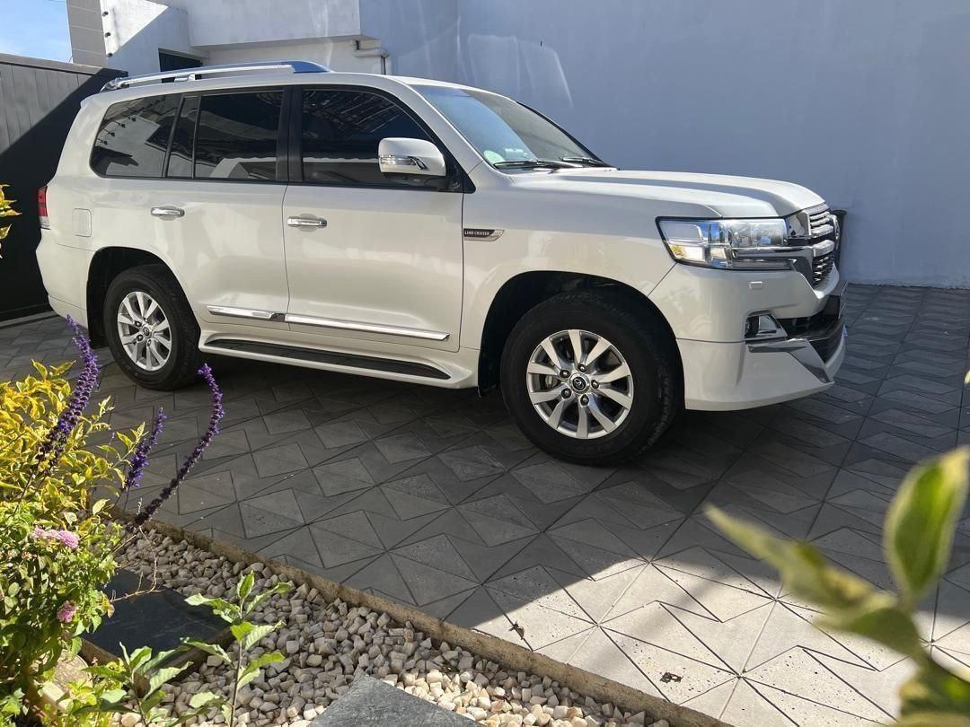 2021 Model-Toyota LandCruiser GX.R