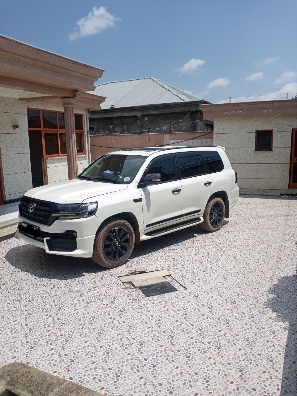 2020 Model-Toyota Landcruiser -XR