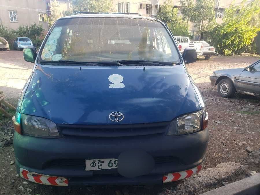 2001 Model-Toyota Dolphine