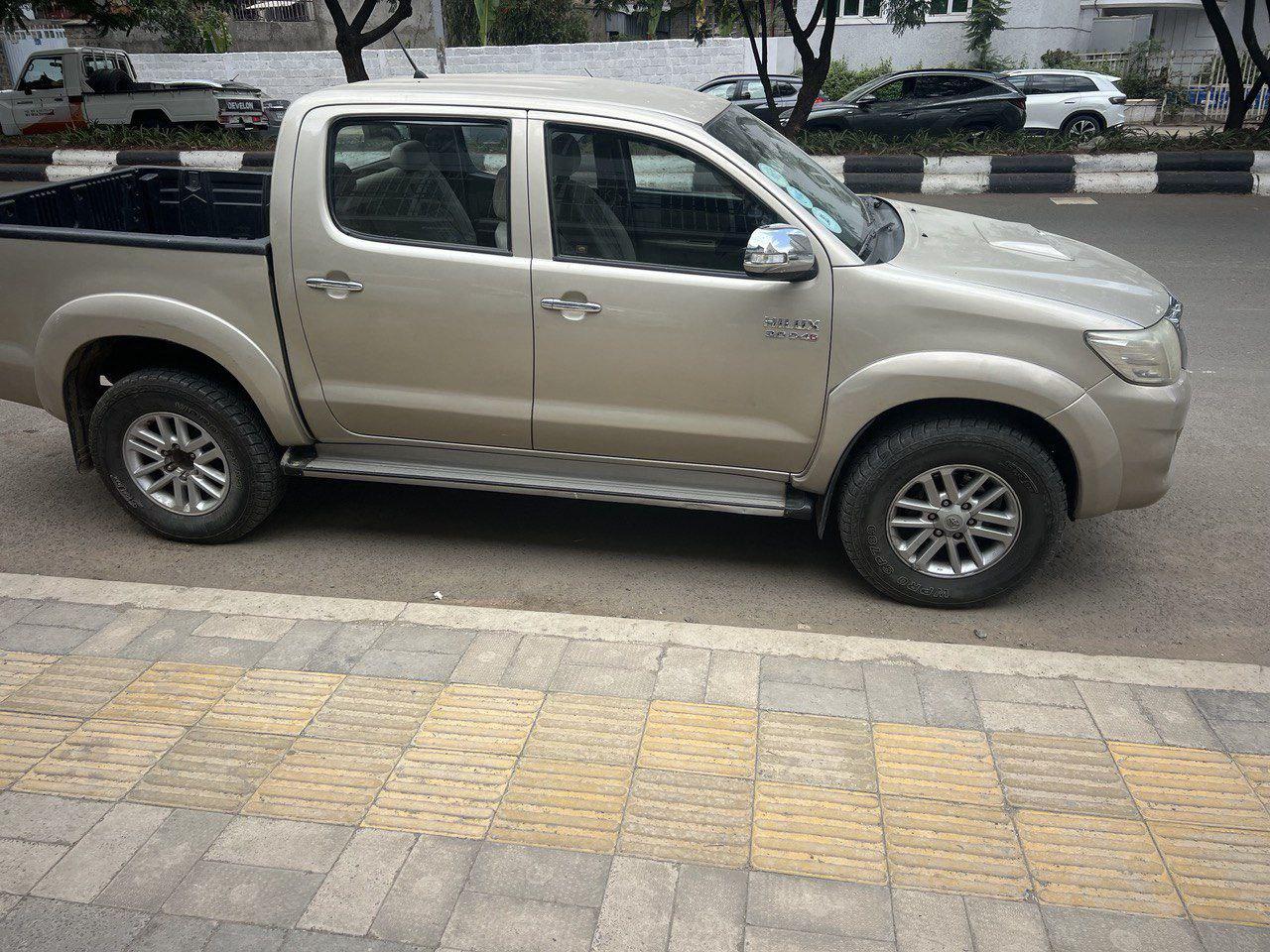2013 Model-Toyota Hilux X-Cup