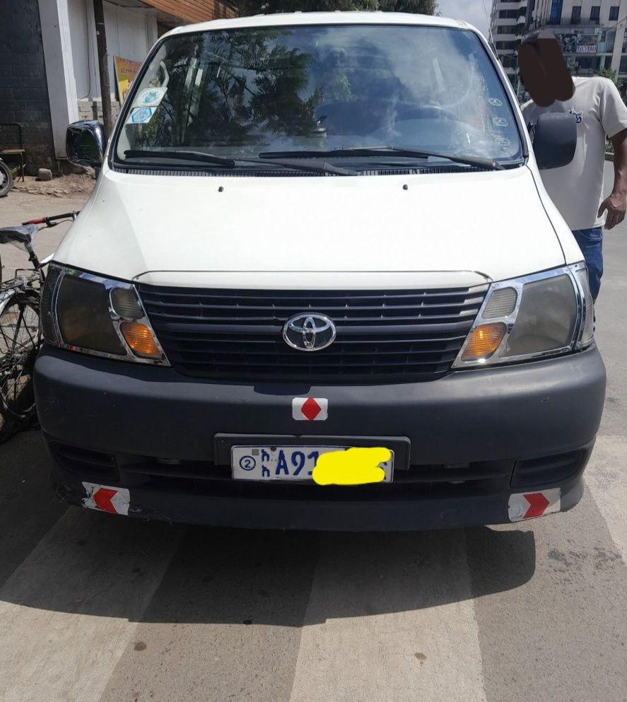 2008 Model-Toyota Hiace Dolphin