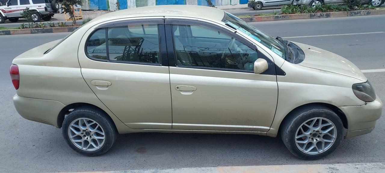 2001 Model-Toyota Platz