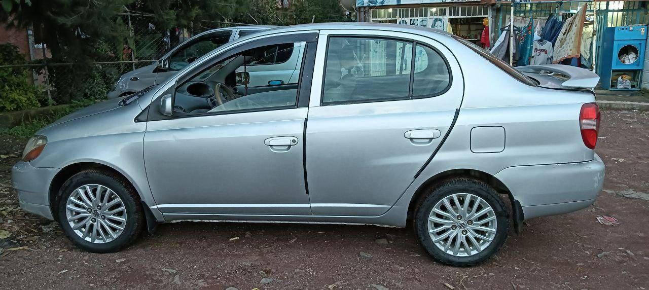 2001 Model-Toyota Platz