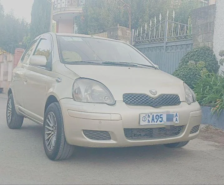 2003 Model-Toyota Vitz