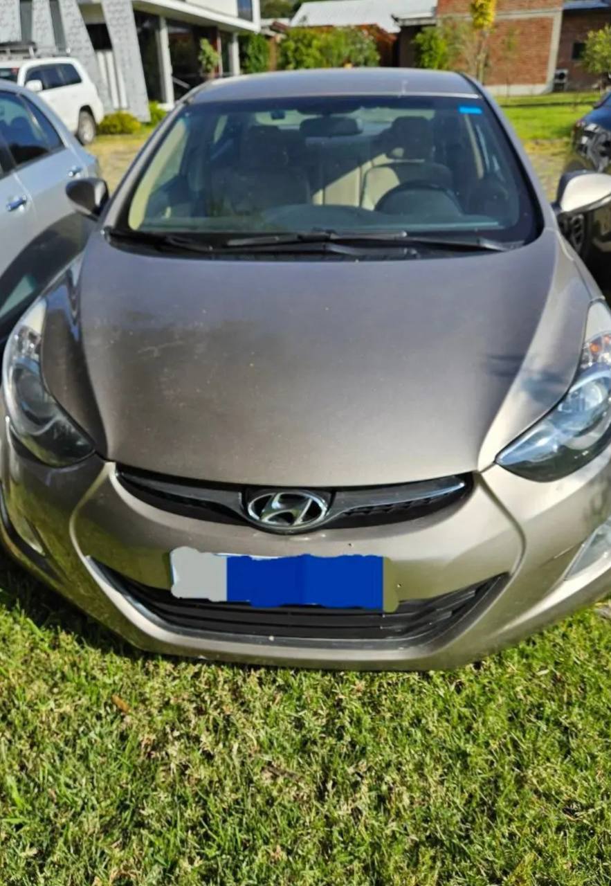 2012 Model-Hyundai Elantra