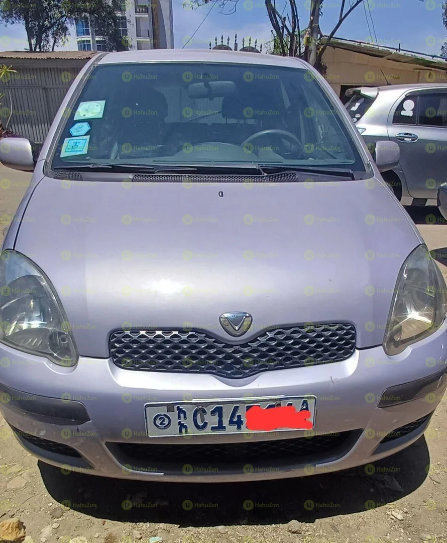 2004 Model-Toyota Vitz