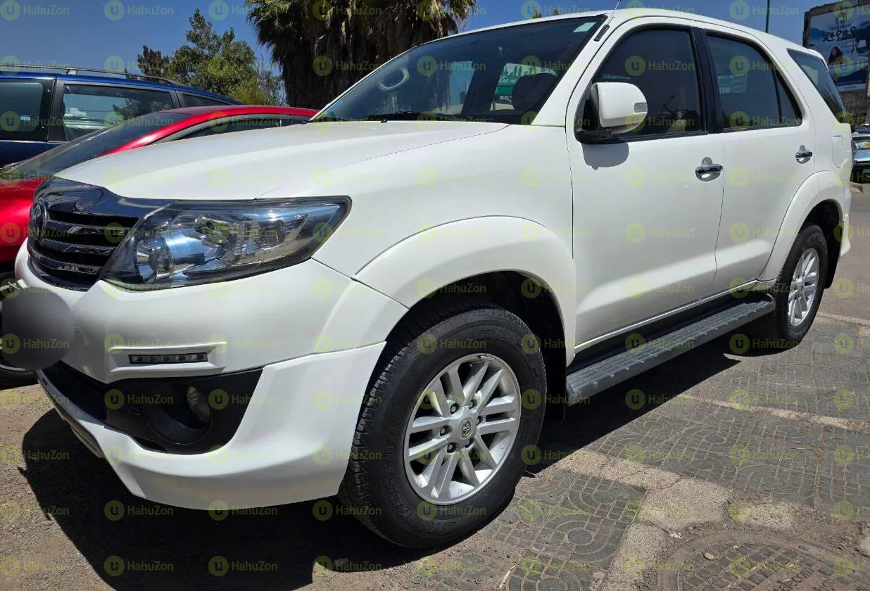 2013 Model-Toyota Fortuner