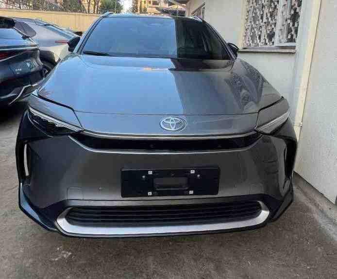 2024 Model-Toyota BZ4X EV
