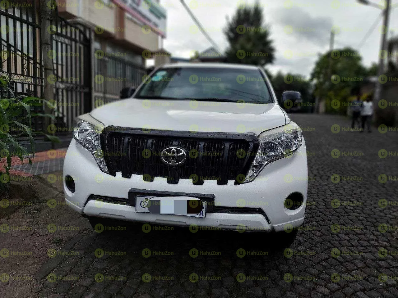 2014 Model-Toyota Land Cruiser Prado
