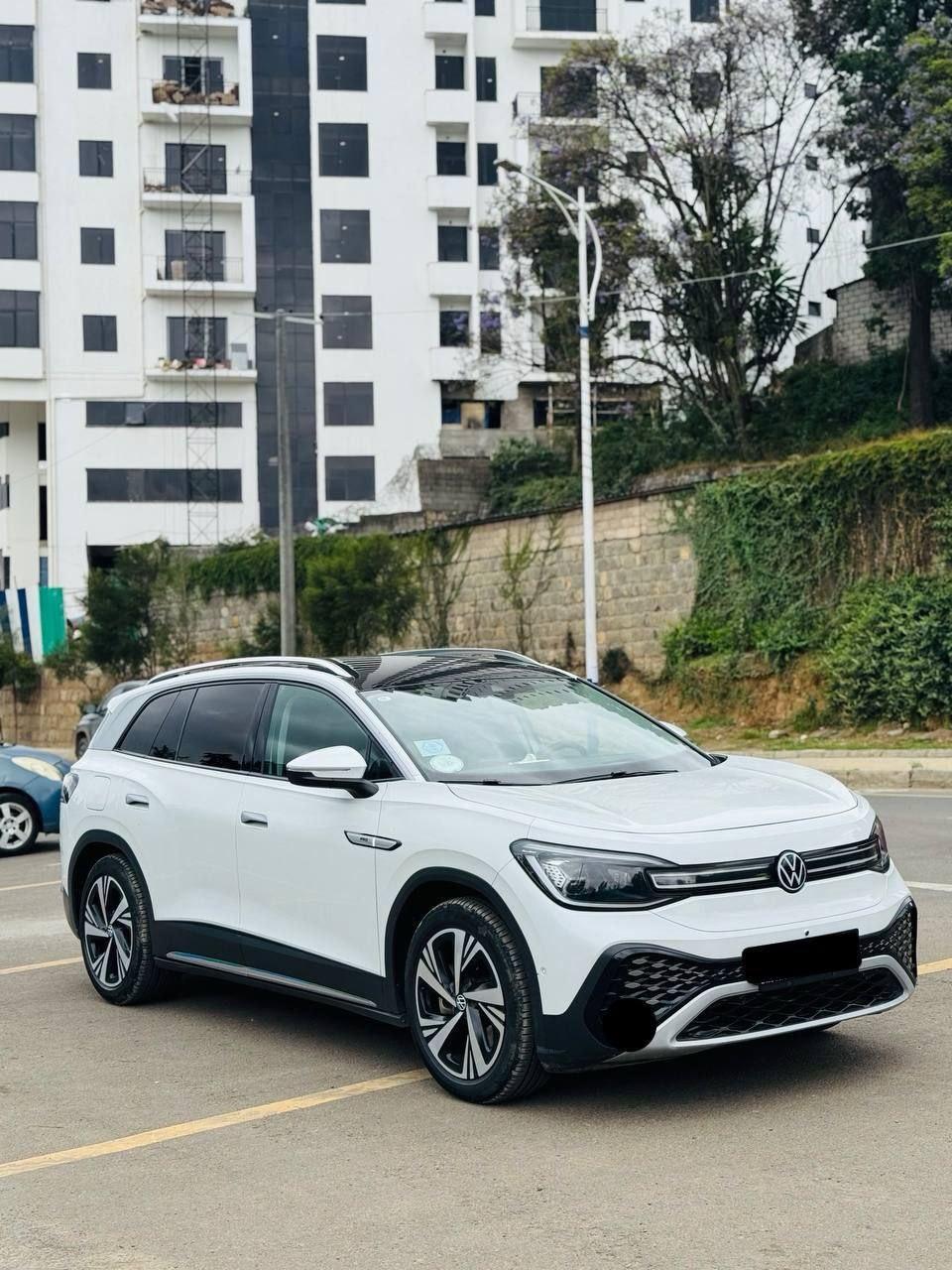 2022 Model-Volkswagen ID.6 Crozz Pro