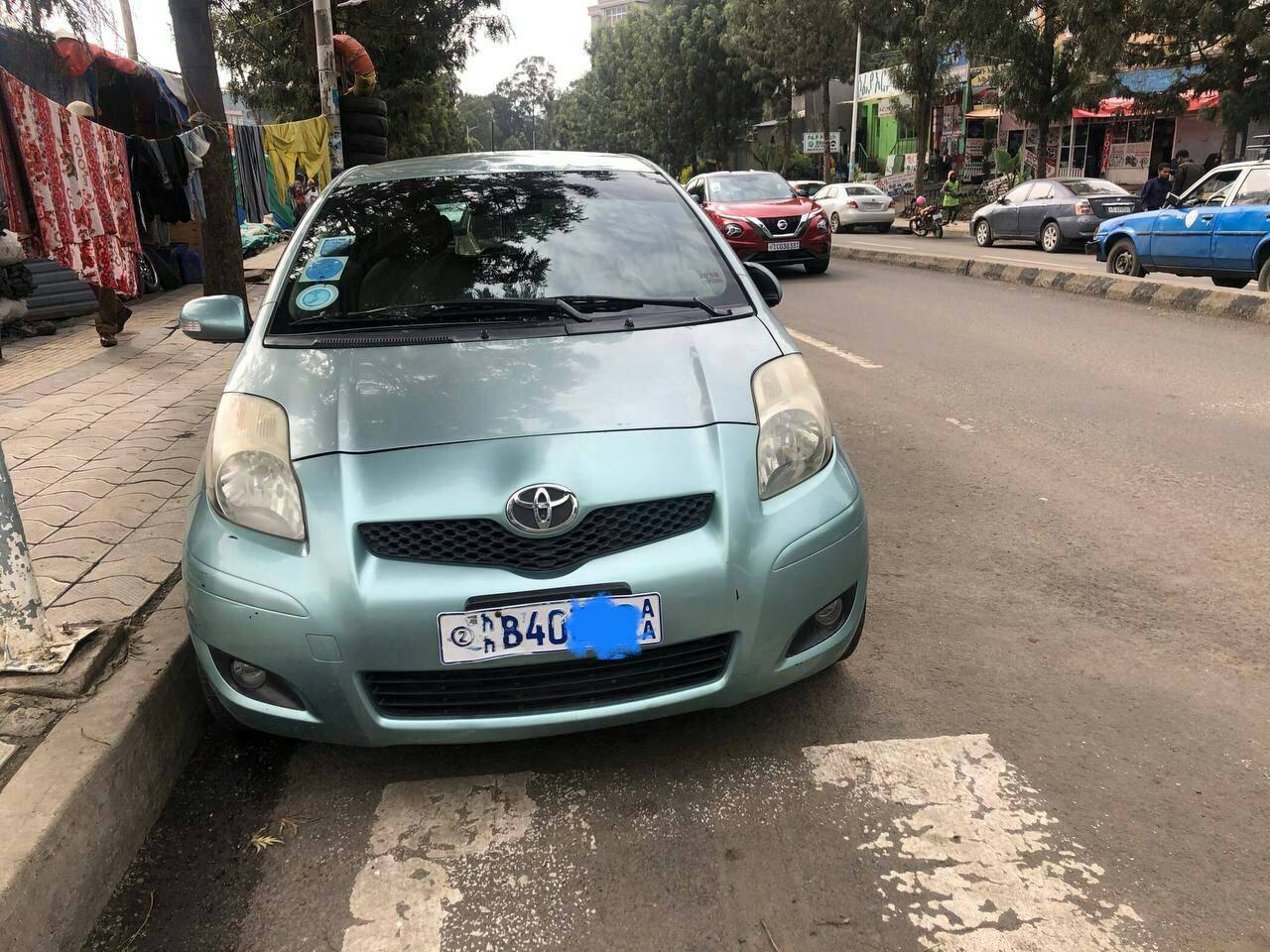 2010 Model-Toyota Yaris Compact