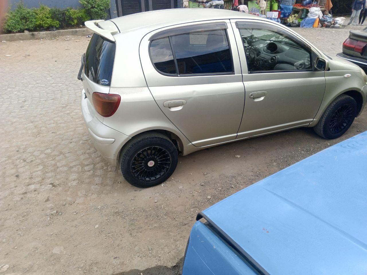2002 Model-Toyota Vitz