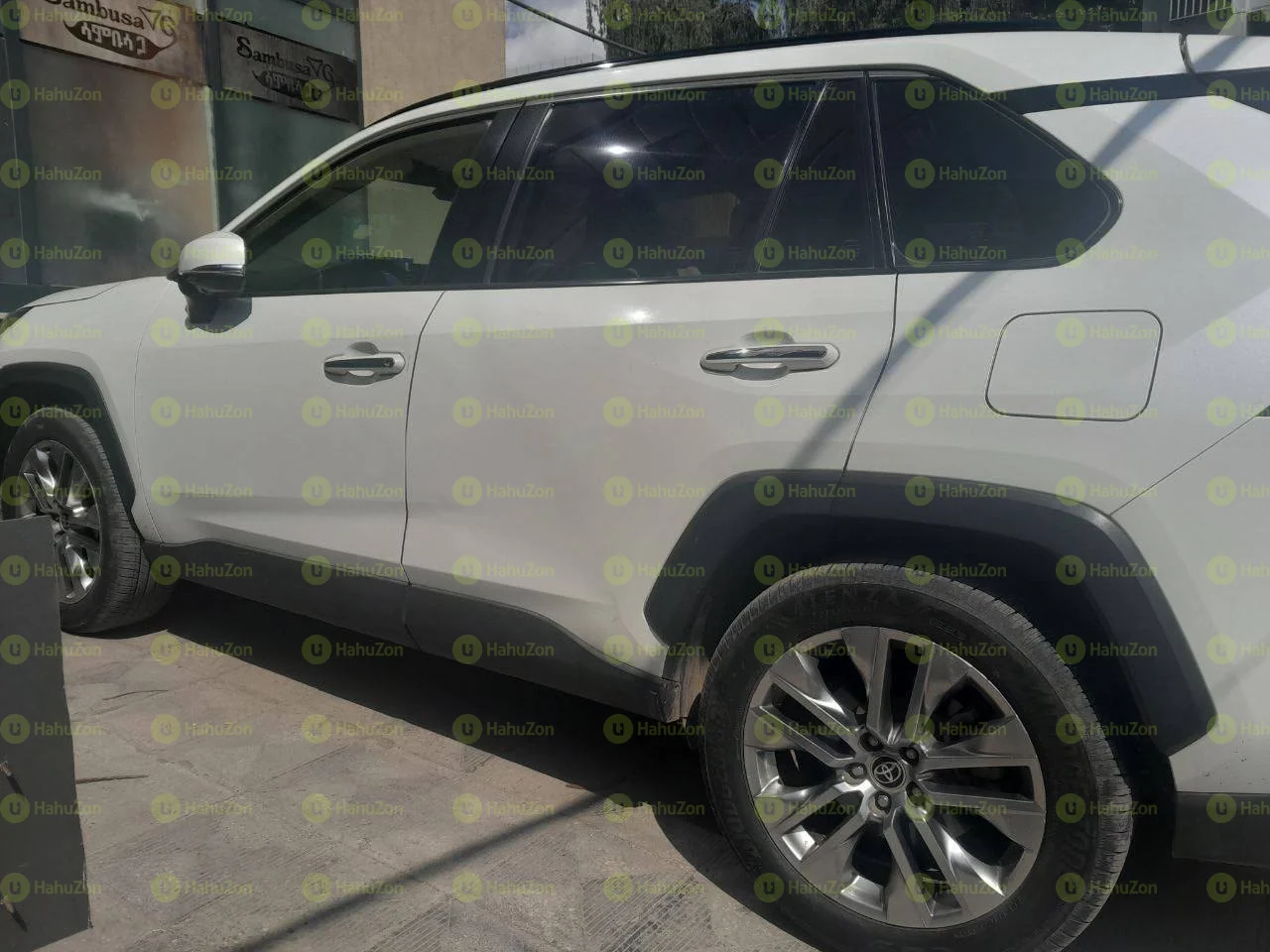 2020 Model-Toyota Rav4