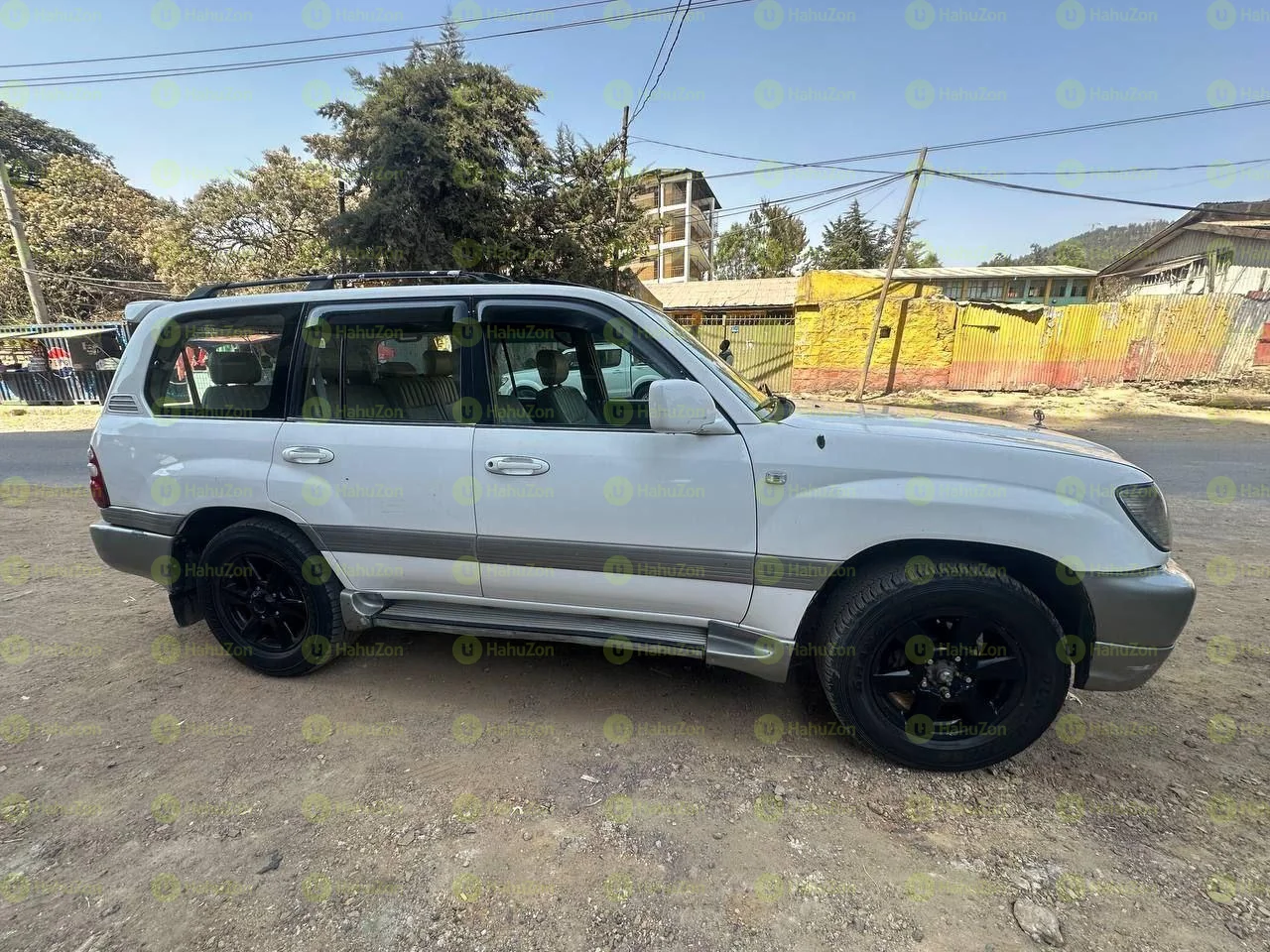 2023 Model-Toyota Landcruiser 105
