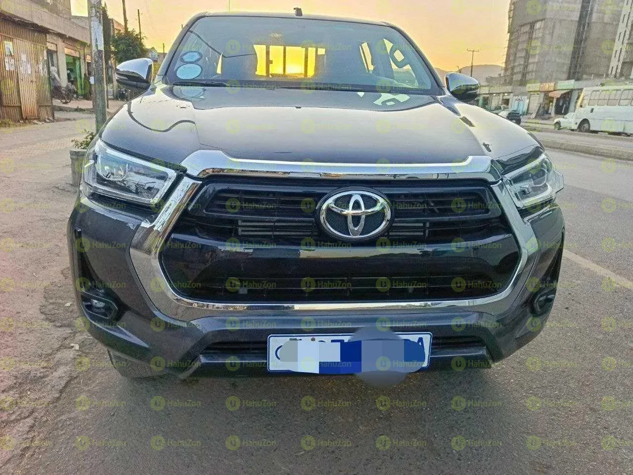 2023 Model-Toyota Hilux SR5
