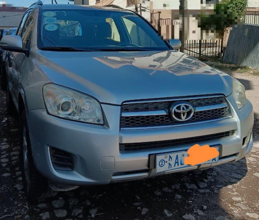 2010 Model-Toyota Rav4