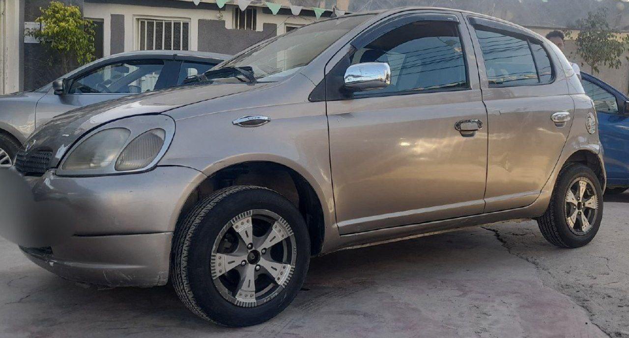 2002 Model-Toyota Vitz